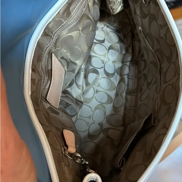 EUC Coach Hampton vintage Bag,Blue & White Leather W/Coach dust bag - Picture 12 of 14